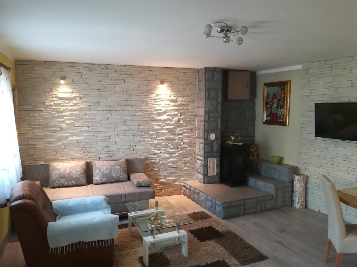 Apartment Ines 诺维·维诺多尔斯基 外观 照片